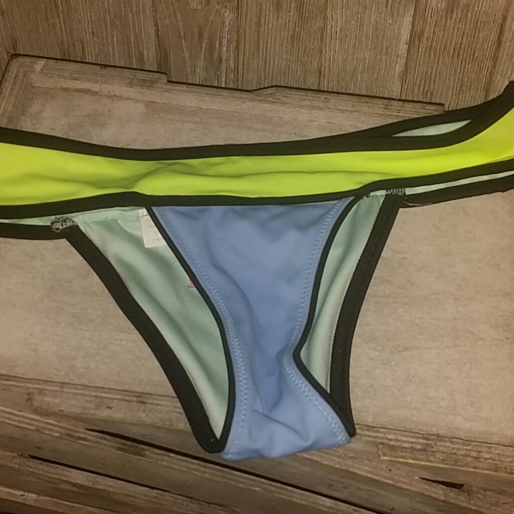 Victorias Secret Itsy Bikini Bottoms